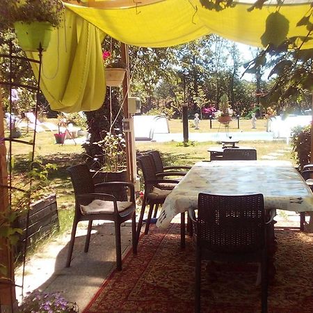Bed and Breakfast La Longere Des Gillettes Bezenet Экстерьер фото