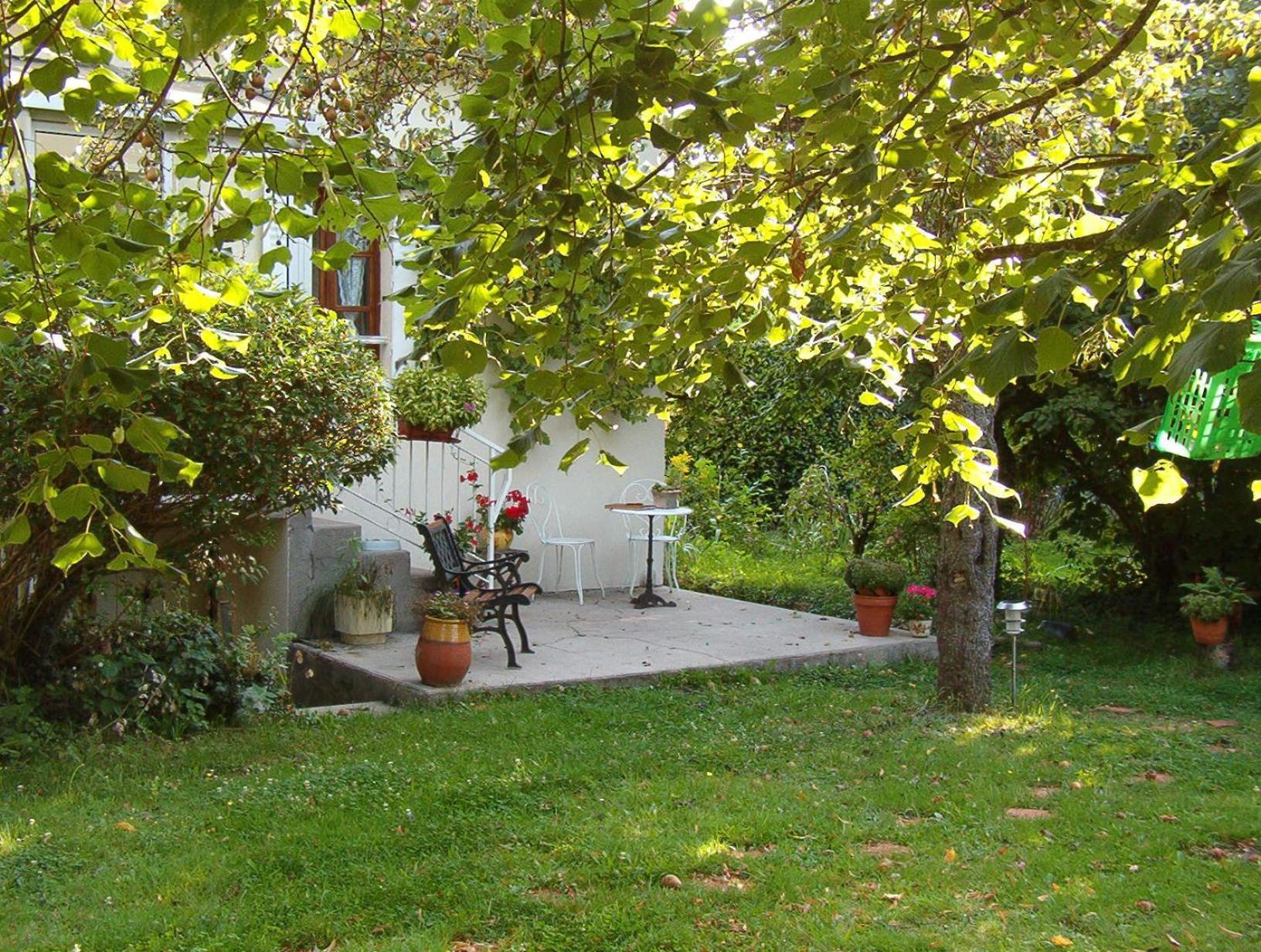 Bed and Breakfast La Longere Des Gillettes Bezenet Экстерьер фото
